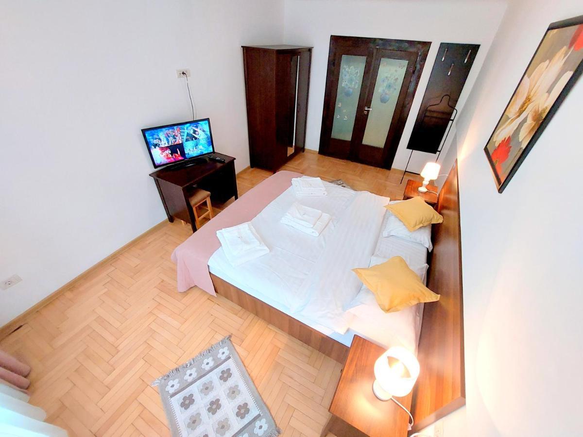 Casa Roth Apartment บราชอฟ ภายนอก รูปภาพ