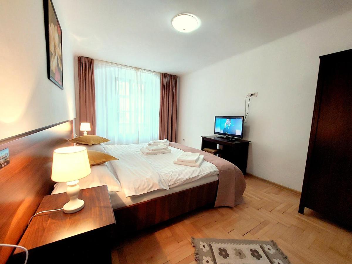 Casa Roth Apartment บราชอฟ ภายนอก รูปภาพ