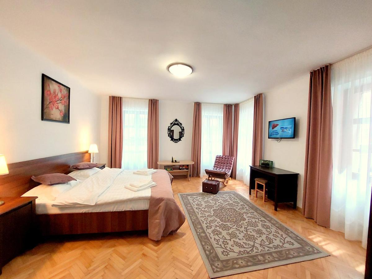 Casa Roth Apartment บราชอฟ ภายนอก รูปภาพ