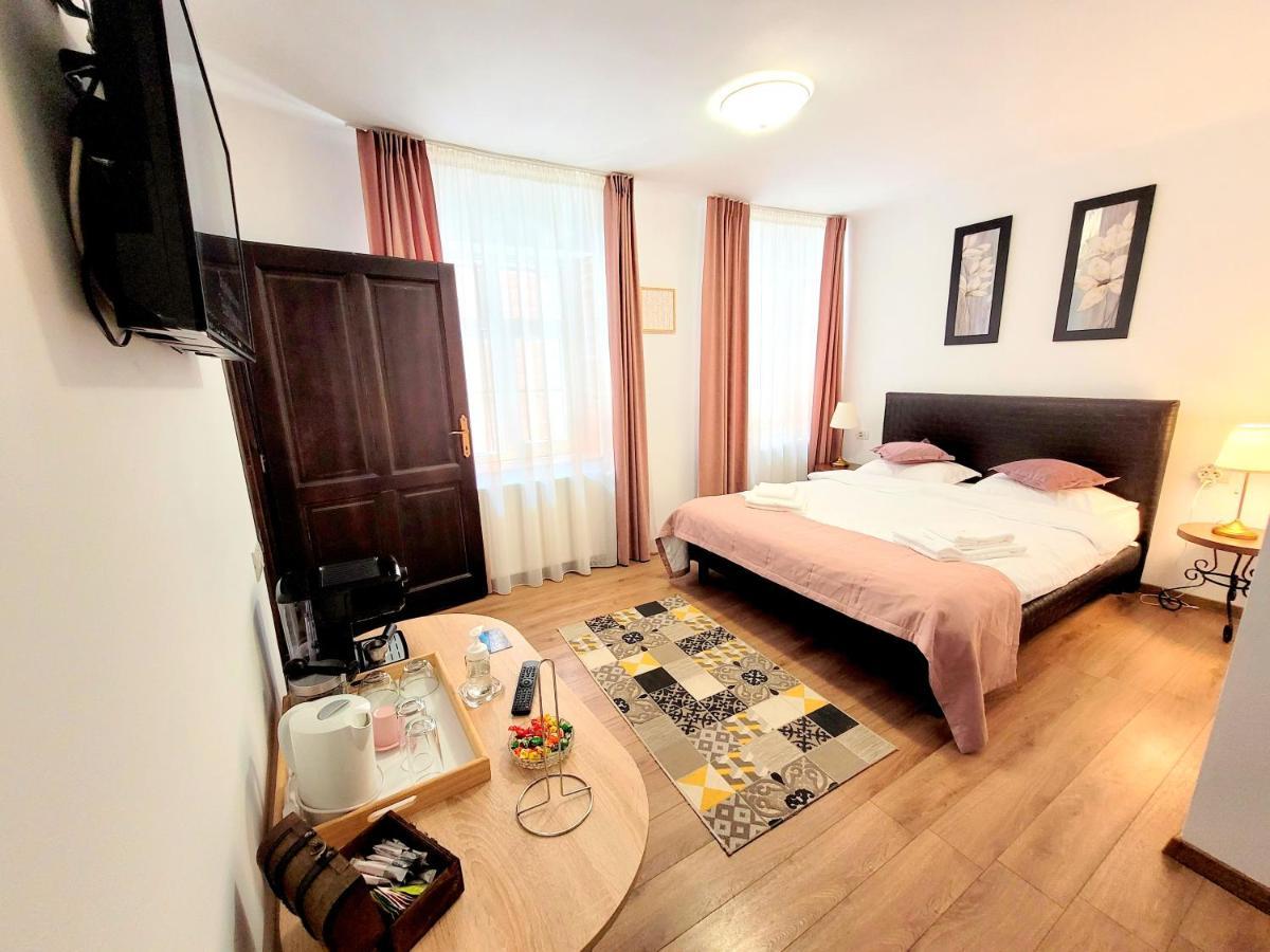 Casa Roth Apartment บราชอฟ ภายนอก รูปภาพ